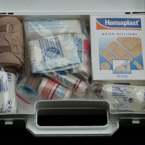 first aid kit, help, suitcase-62643.jpg